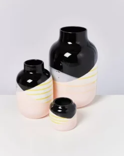Best Sale Nuno Vase M Schwarz Rosa Gelb Gestreift Nuno M